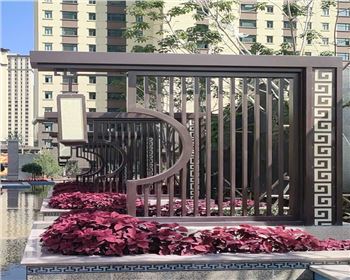 甘肅平?jīng)鍪兰o(jì)花園特色景觀宮燈項(xiàng)目